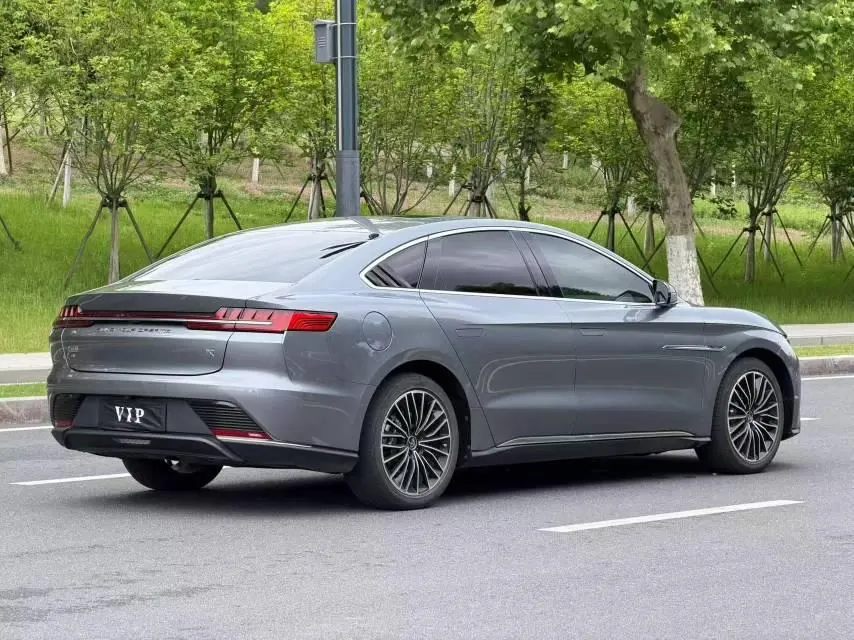BYD 2020 Han Super Long Endurance Deluxe Automatic Transmission 3