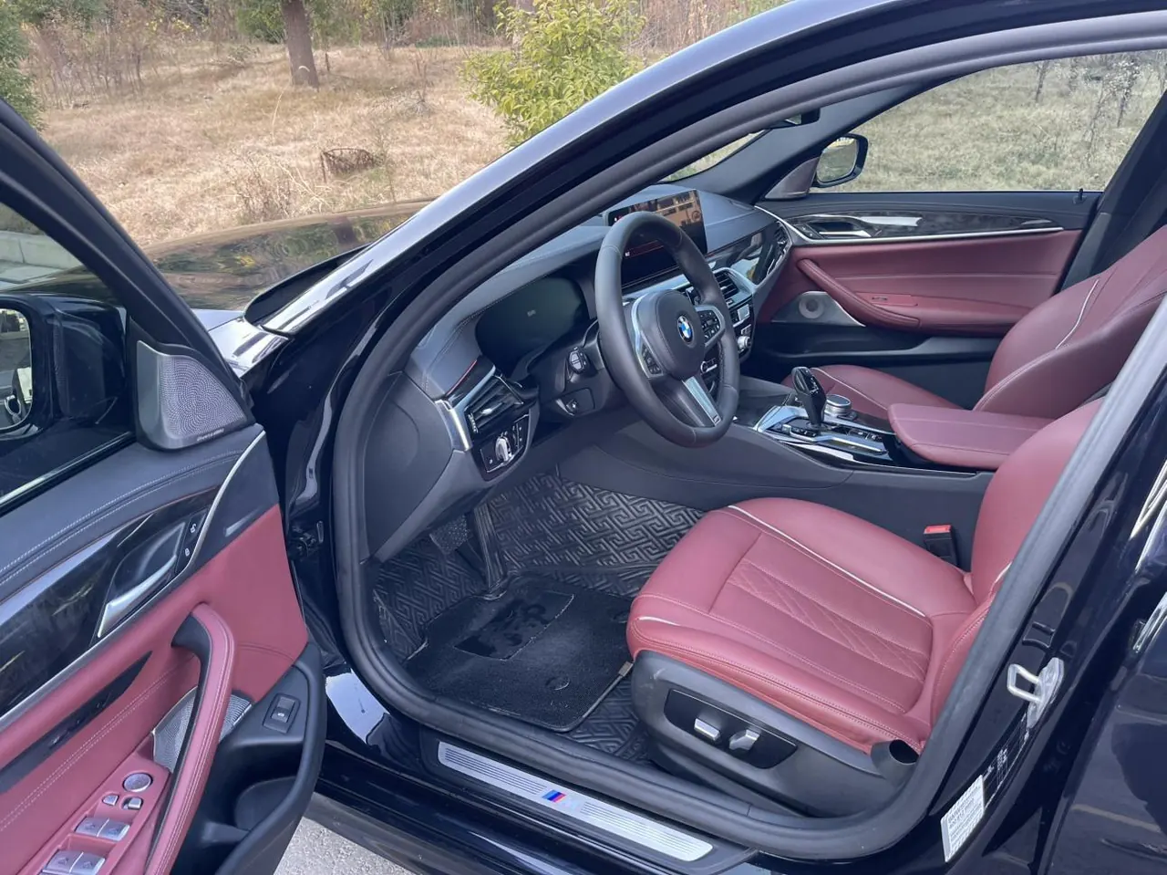 BMW 5 Series 2022 525Li 2.0T M Sports Suit (Modified) Automatic Gear 3