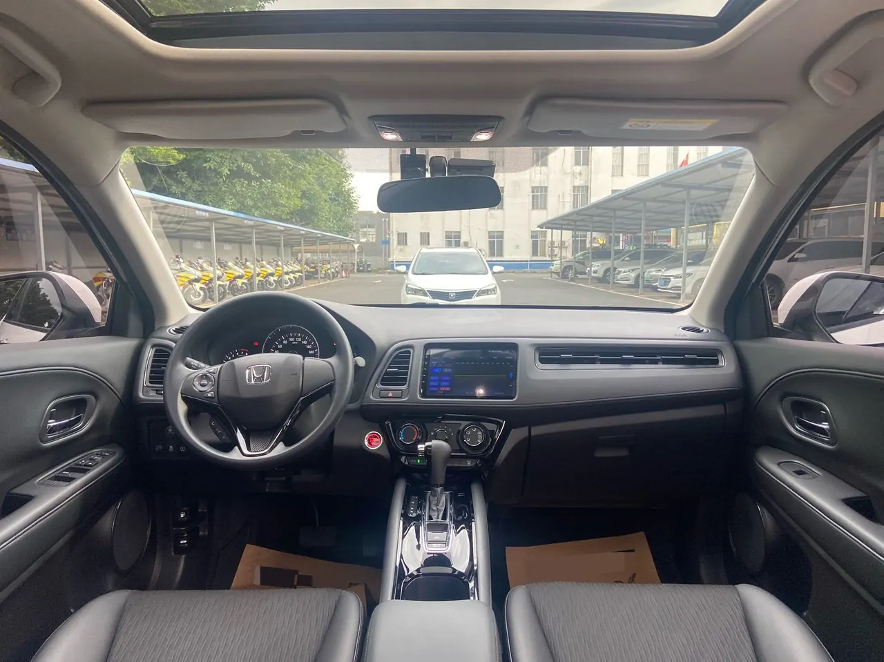 Honda 2020 Binzhi 1.5 stepless luxury automatic transmission 8