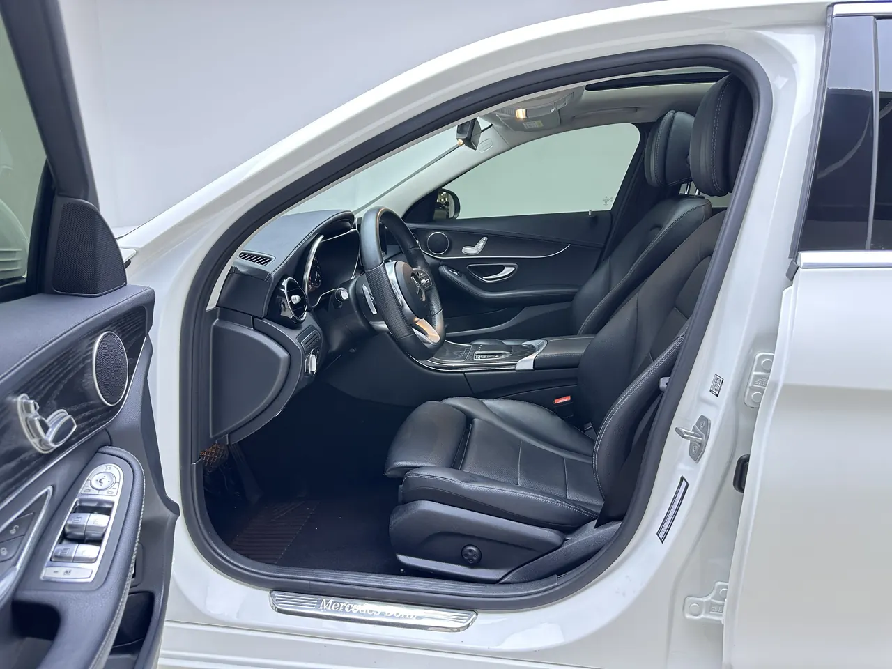 Mercedes Benz Class C 2021 C 200 L 1.5T Dynamic Sports Edition Automatic Gear 4