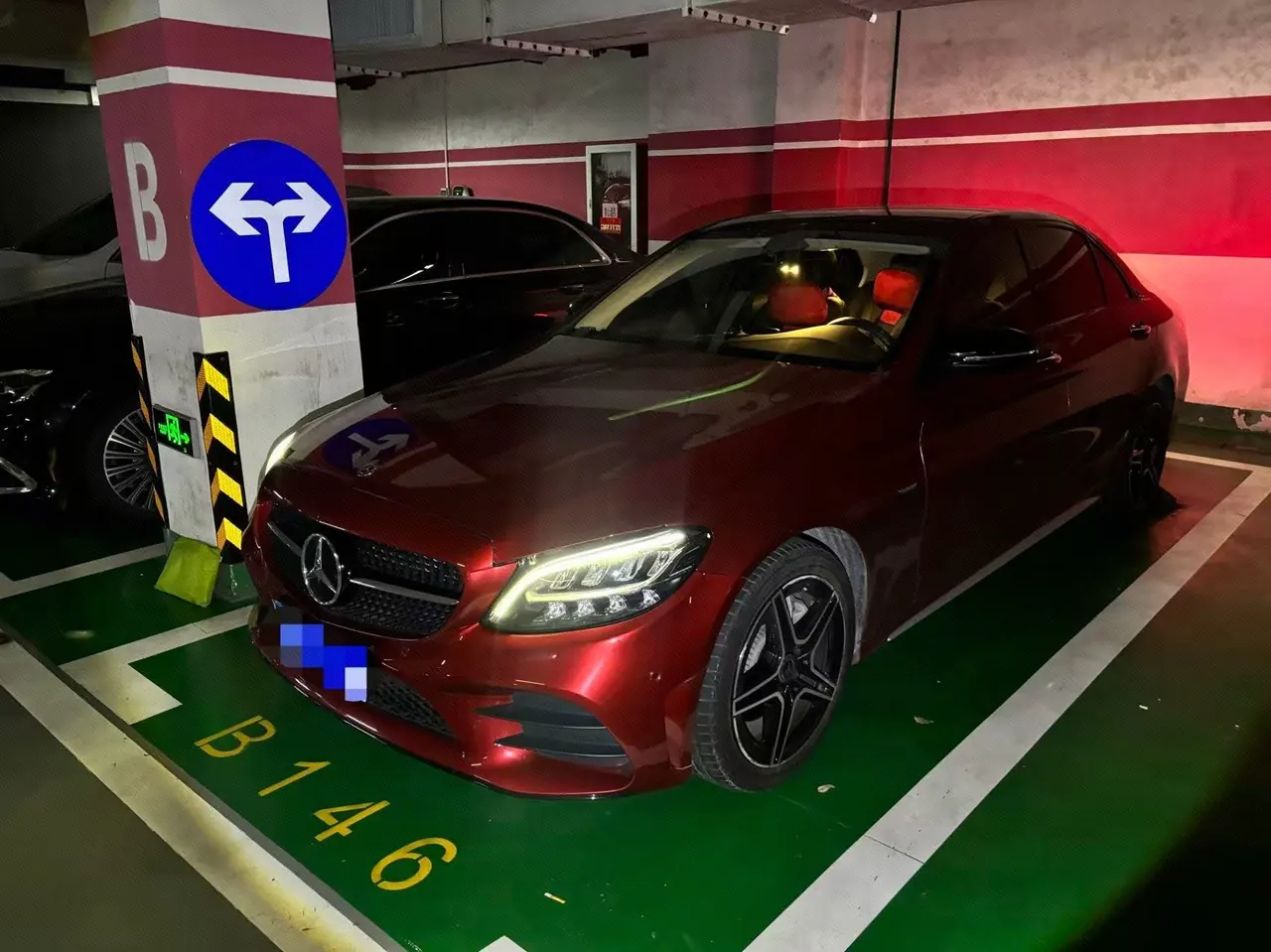 打开图片灯箱:Mercedes Benz Class C 2021 C 260 L 48V 1.5T Sports Star Yao Zhen Tibetan Edition Automatic Gear