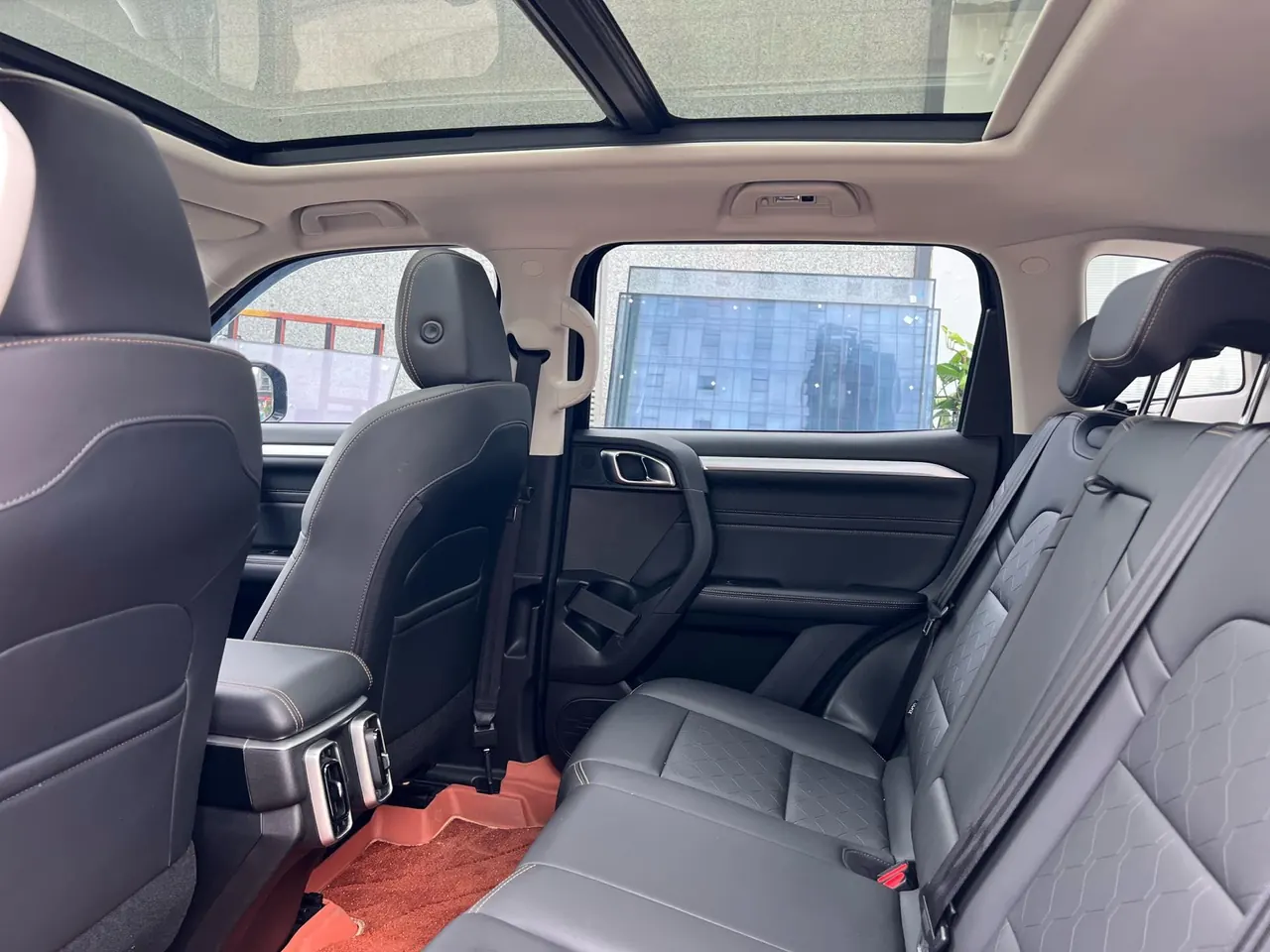 Haval 2022 big dogs 1.5T two-wheel-drive border animal husbandry version automatic gear 12