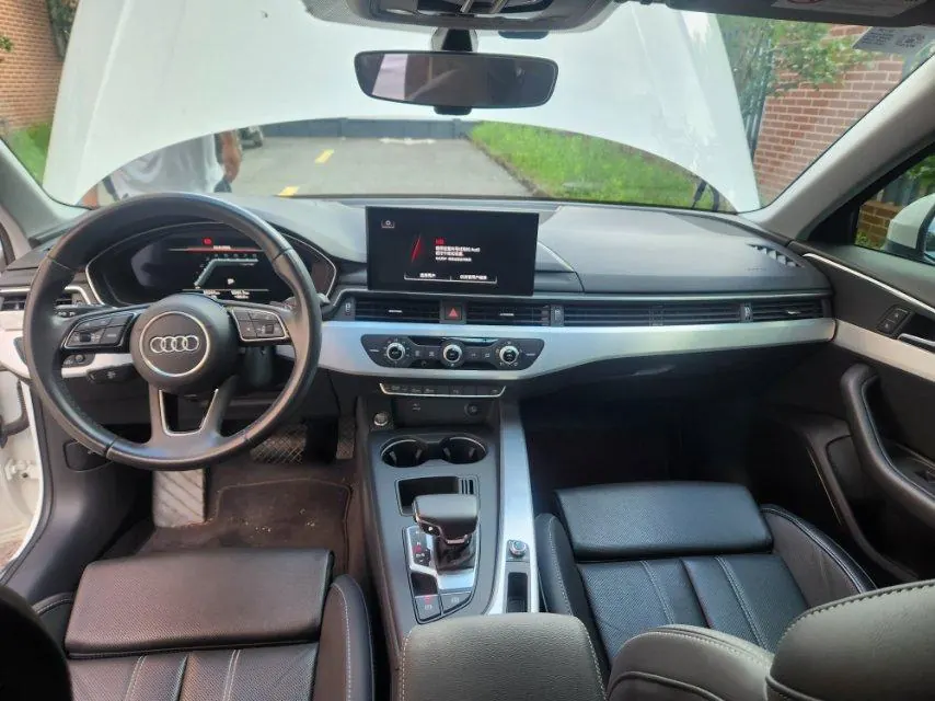 Audi 2022 A4L 2.0TFSI 40TFSI Fashion Dynamic Automatic 4