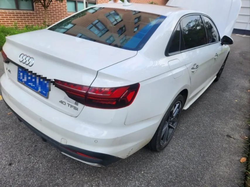 Audi 2022 A4L 2.0TFSI 40TFSI Fashion Dynamic Automatic 6