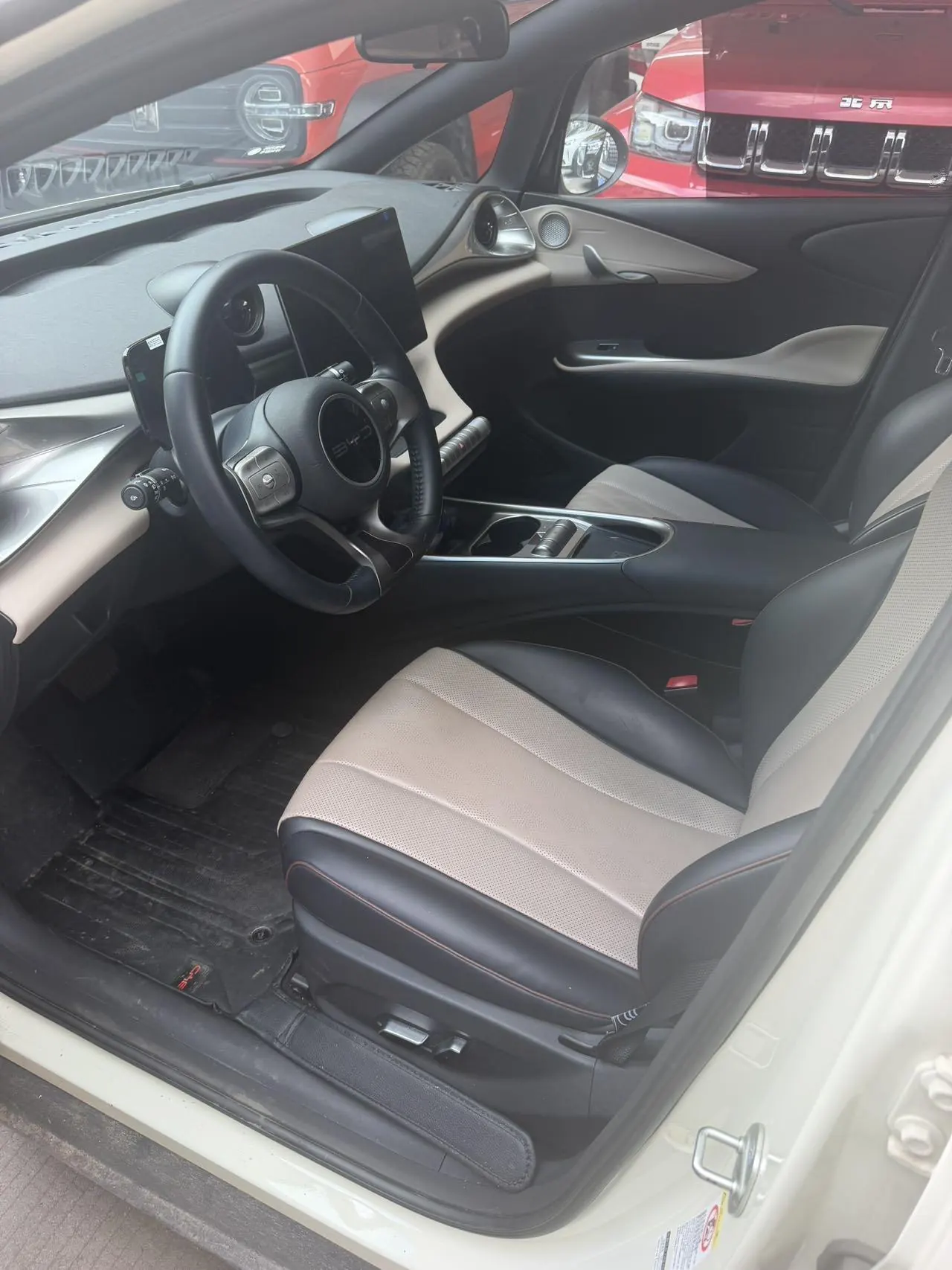 BYD 2023 Dolphin 420km Fashion Edition Automatic 4