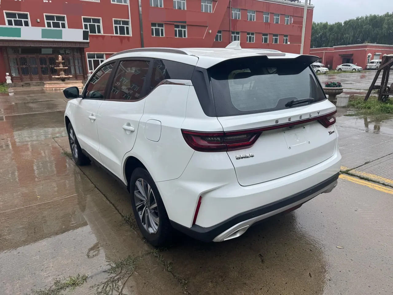 Geely Vision SUV(X6) 2021 Vision X6 Pro 1.4T Honorable Manual Gear 5