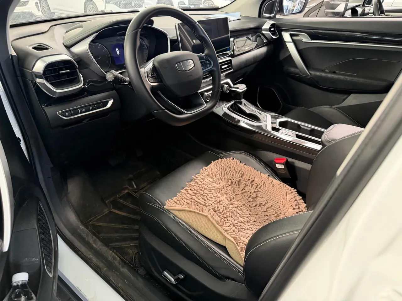 Geely 2025 Binyue 1.5 Stepless Super MAX Automatic Gear 2