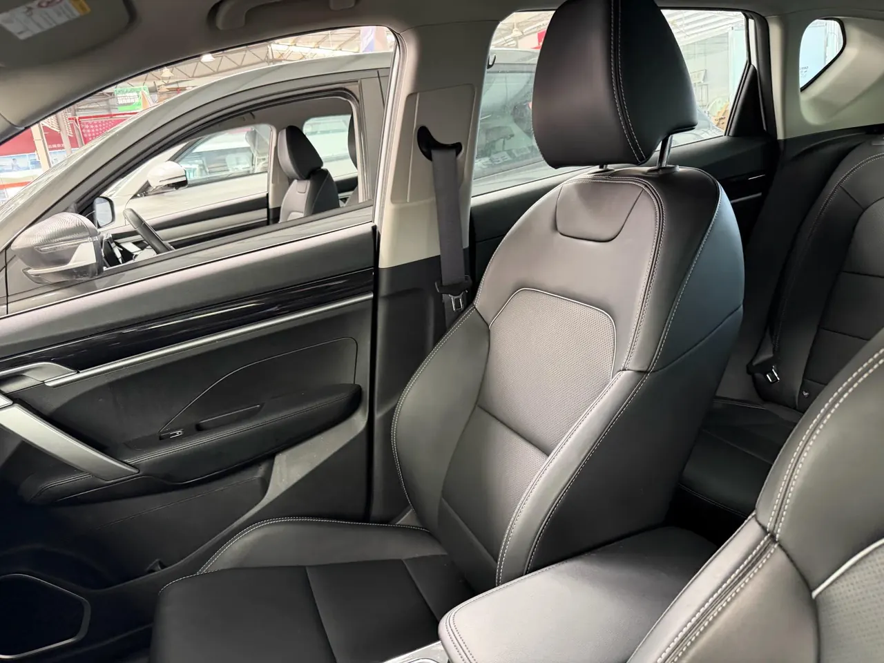Geely 2025 Binyue 1.5 Stepless Super MAX Automatic Gear 3