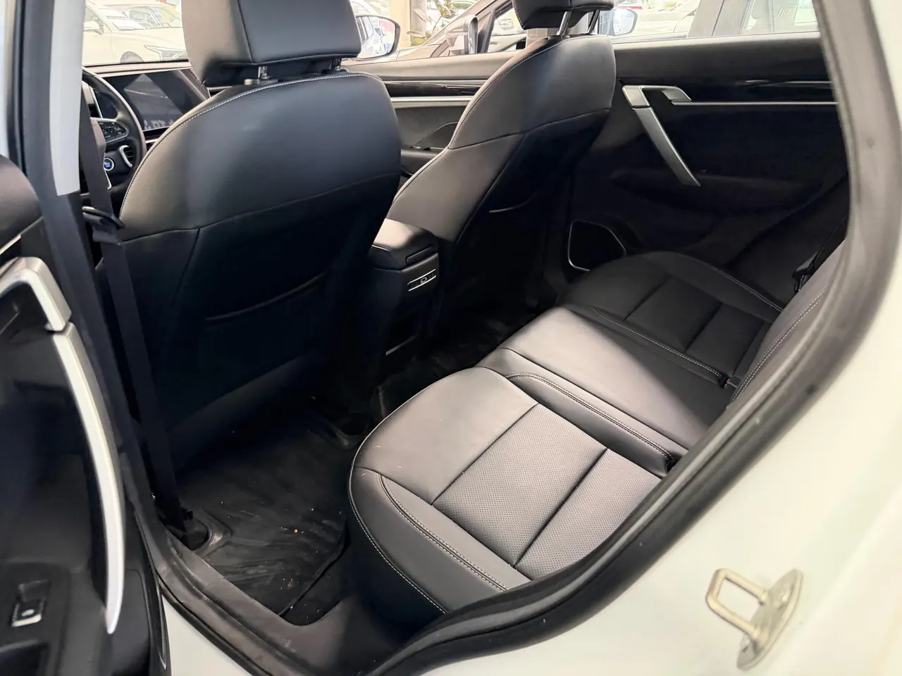 Geely 2025 Binyue 1.5 Stepless Super MAX Automatic Gear 4