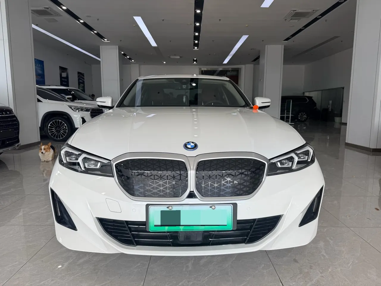 BMW 2025 i3 eDrive 35 L automatic gear 2