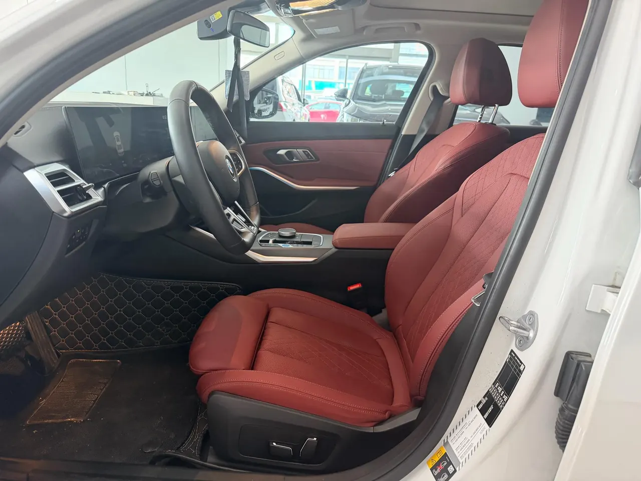 BMW 2025 i3 eDrive 35 L automatic gear 4