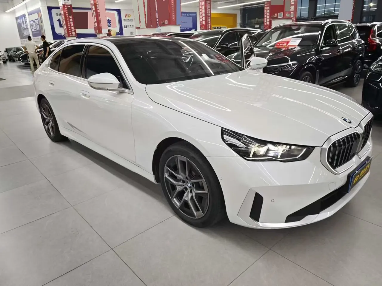 BMW 5 Series 2025 530Li 48V 2.0T Leading Luxury Suit Automatic Gear 2
