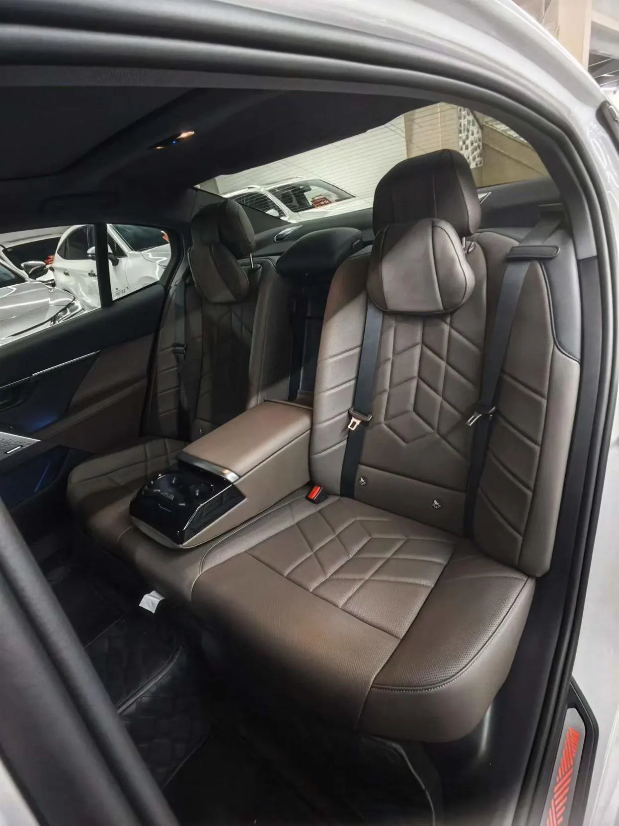 BMW 5 Series 2025 530Li 48V 2.0T Leading Luxury Suit Automatic Gear 5