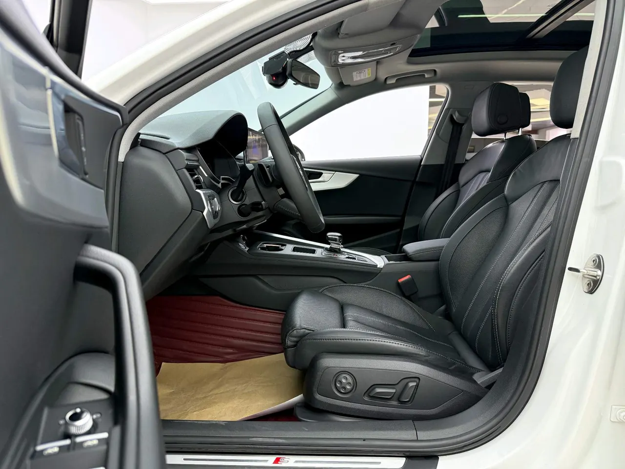 Audi 2020 A4L 2.0TFSI 40TFSI Fashion Dynamic Automatic 4