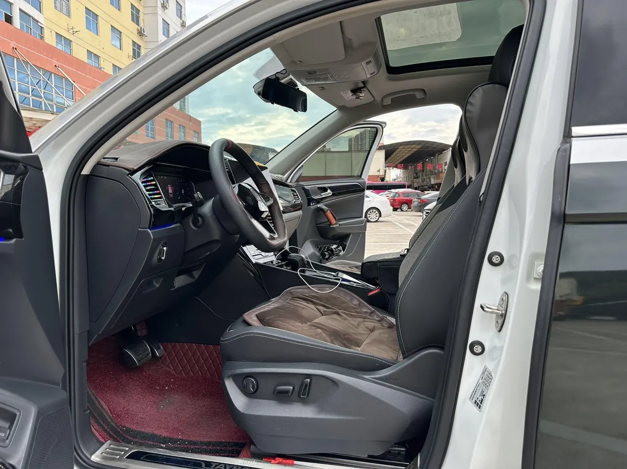 Volkswagen 2020 GTE 1.4T Honorable Automatic Gear 3