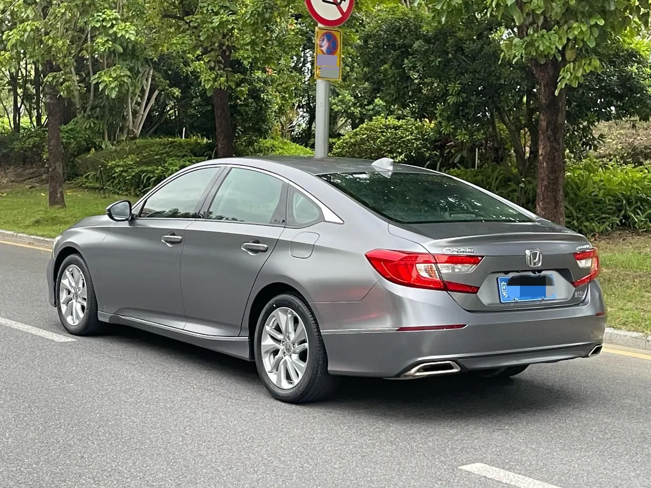 Honda 2021 10th Generation Accord 1.5T Stepless 260TURBO Luxury Star Limited Edition Automatic Gear 9
