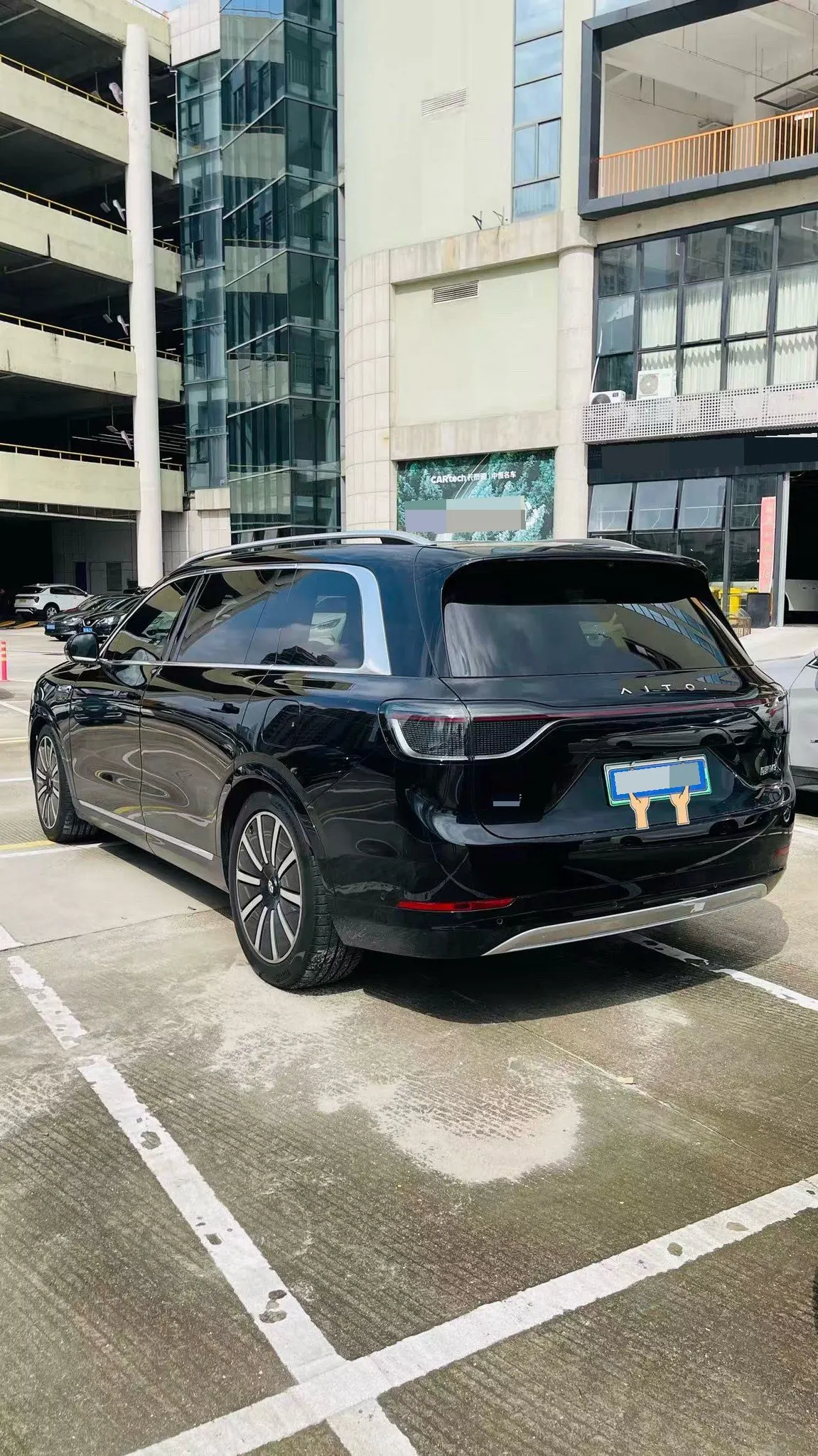 AITO 2024 AITO M9 extended range Max version 42kWh5 seat version automatic gear 4