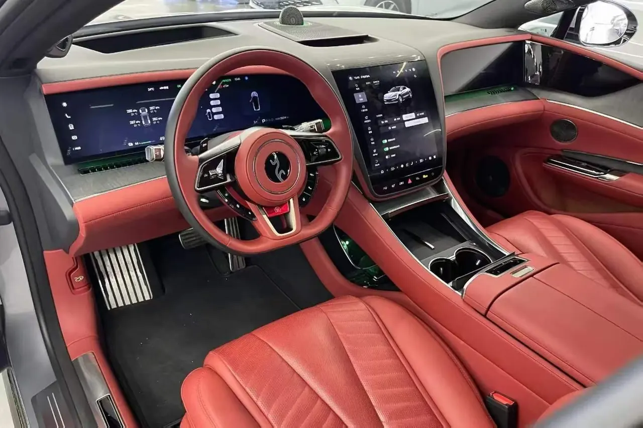 YangWang 2025 U7 EV Deluxe Edition 5-seat Automatic Gear 4