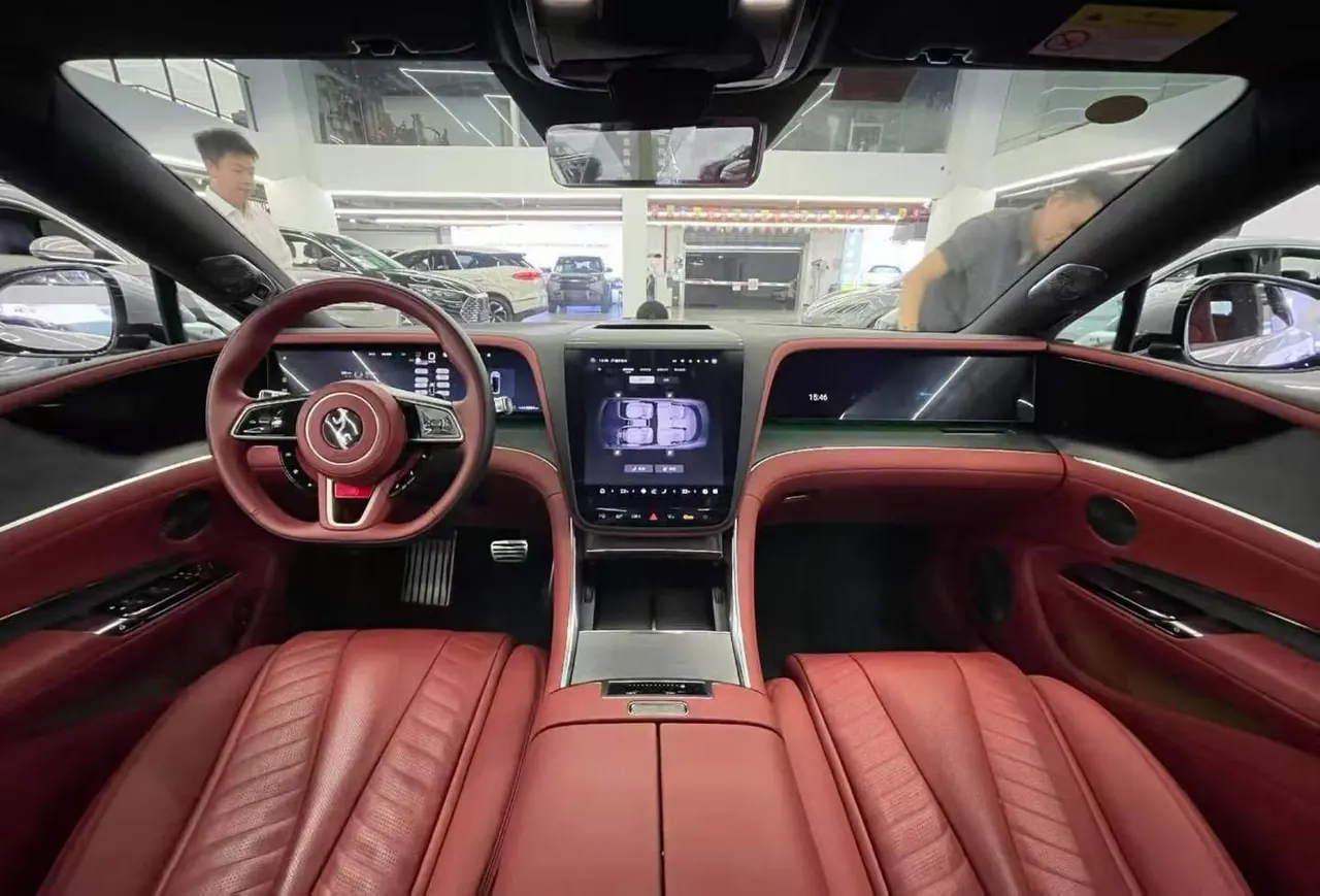 YangWang 2025 U7 EV Deluxe Edition 5-seat Automatic Gear 5