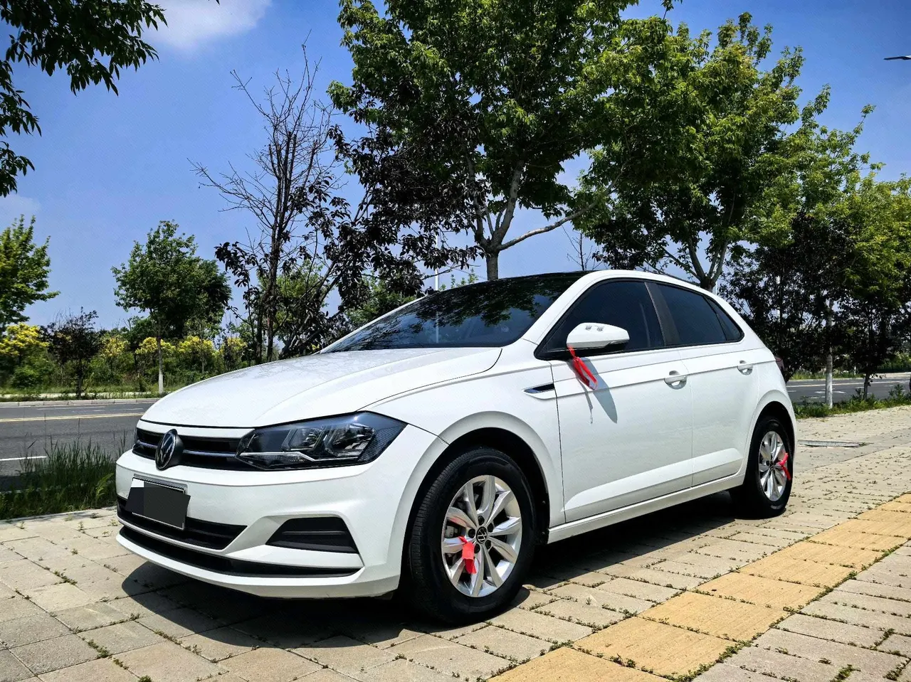 打开图片灯箱:Volkswagen 2023 POLO Plus 1.5 Colorful Technology Edition Automatic Gear