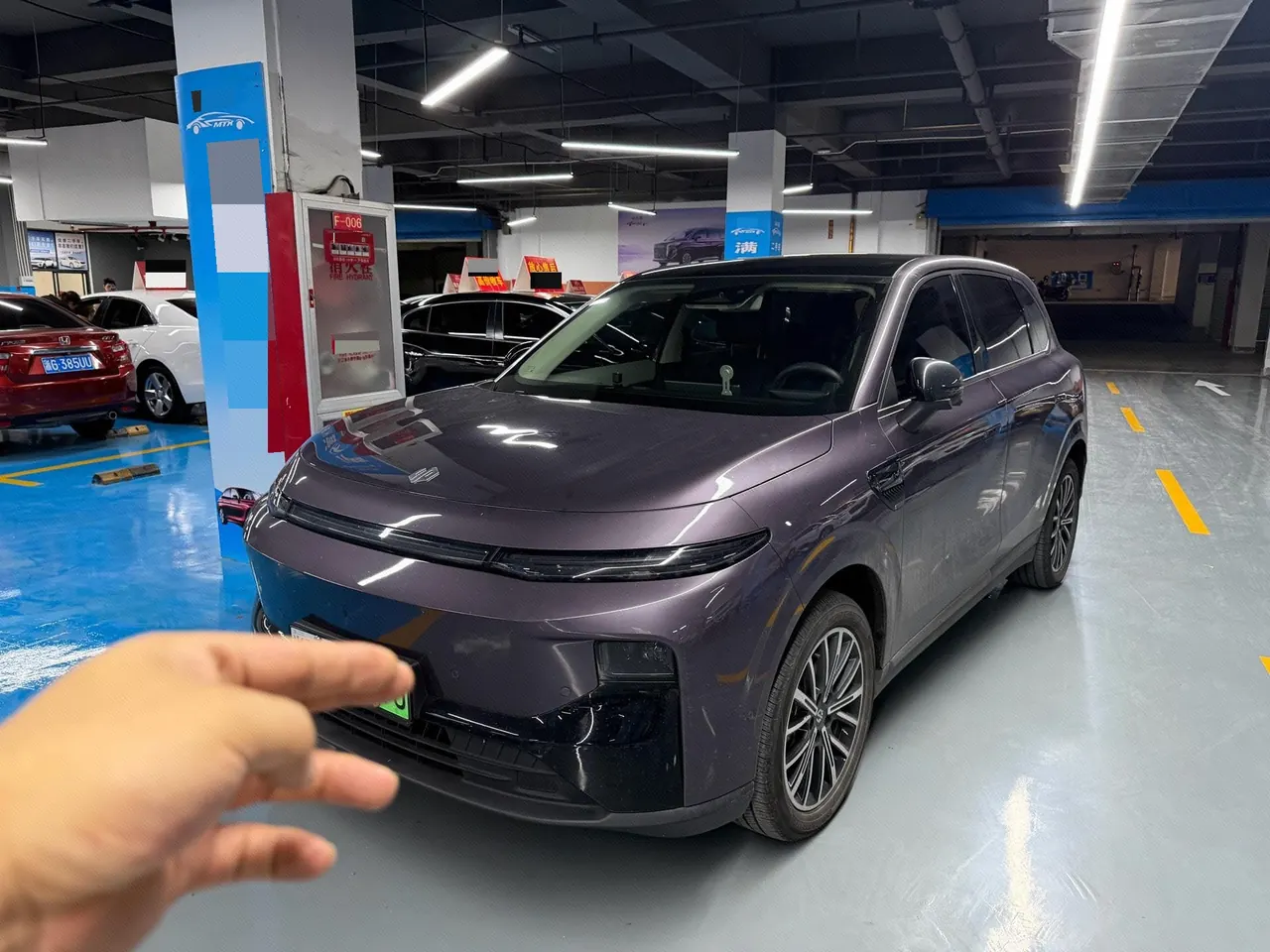 Open image lightbox: Leapmotor 2025 B 10 510 Enjoy Smart Driving Edition Automatic Gear