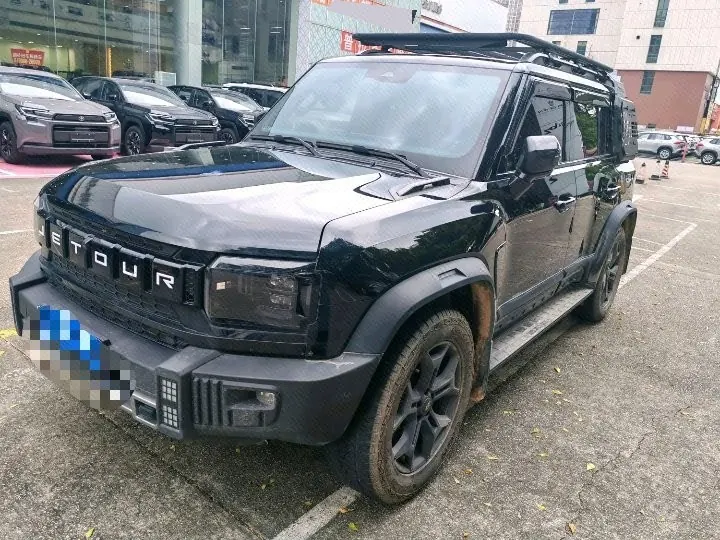 Open image lightbox: Jetour 2024 Traveler 2.0T Four-wheel Drive Through PRO Entertainment Edition Automatic Gear