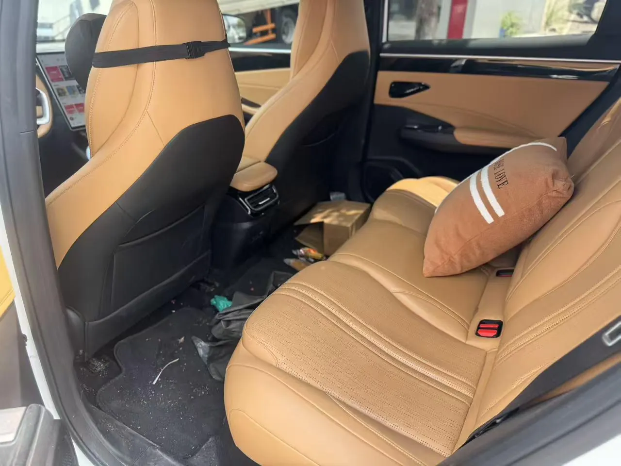 Geely Galaxy 2023 L7 1.5T 115km MAX automatic gear 3