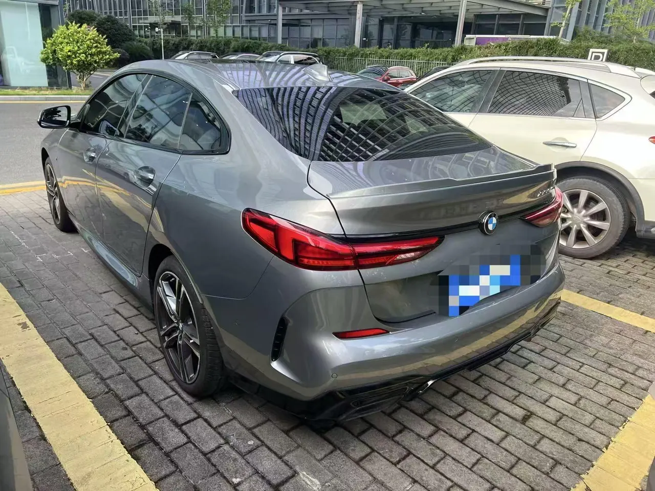 BMW 2 Series (Imported) 2023 225i Four-Door Coupe 2.0T M Sports Obsidian Night Suit Automatic Gear 14