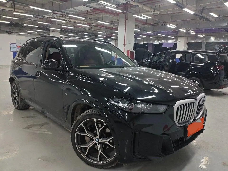 BMW 2023 X5 xDrive30Li 48V 2.0T exclusive m sports obsidian night suit automatic gear 4