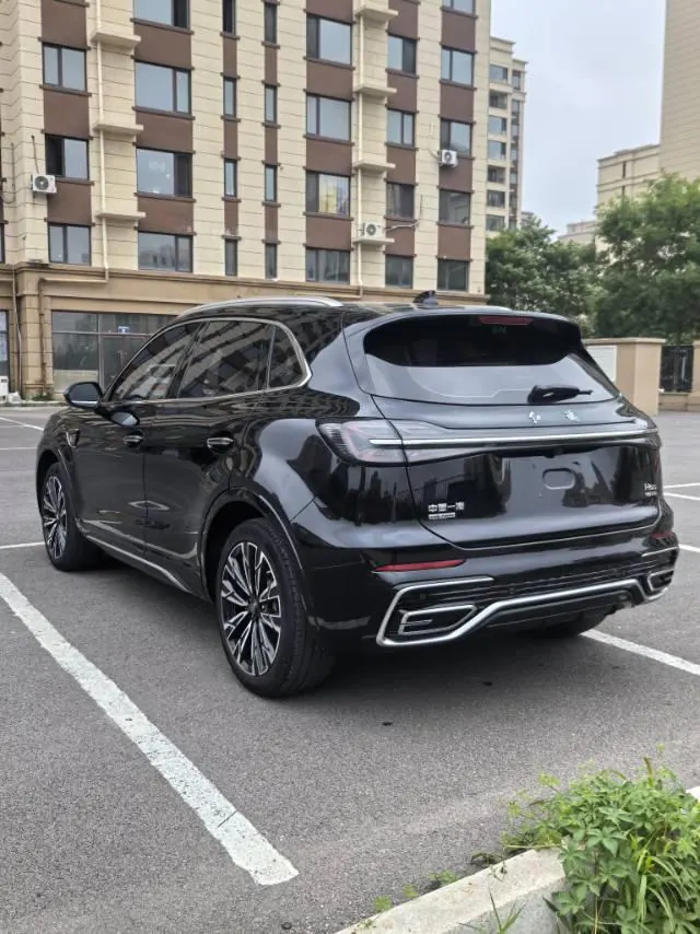 HongQi 2023 HS5 2.0T 4-wheel drive flag enjoy Pro version automatic gear 4
