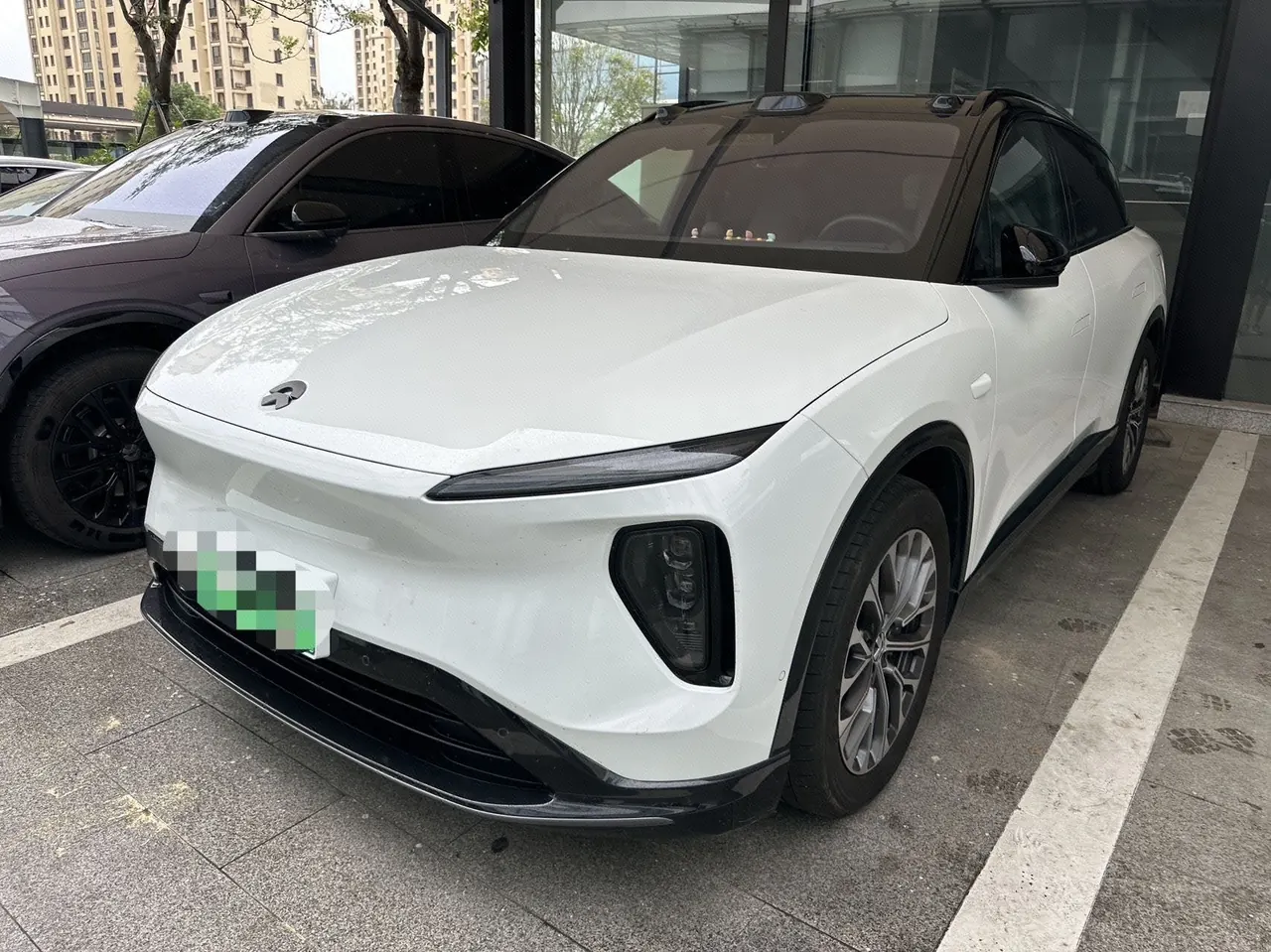 Open image lightbox: NIO 2024 ES6 75kWh automatic gear