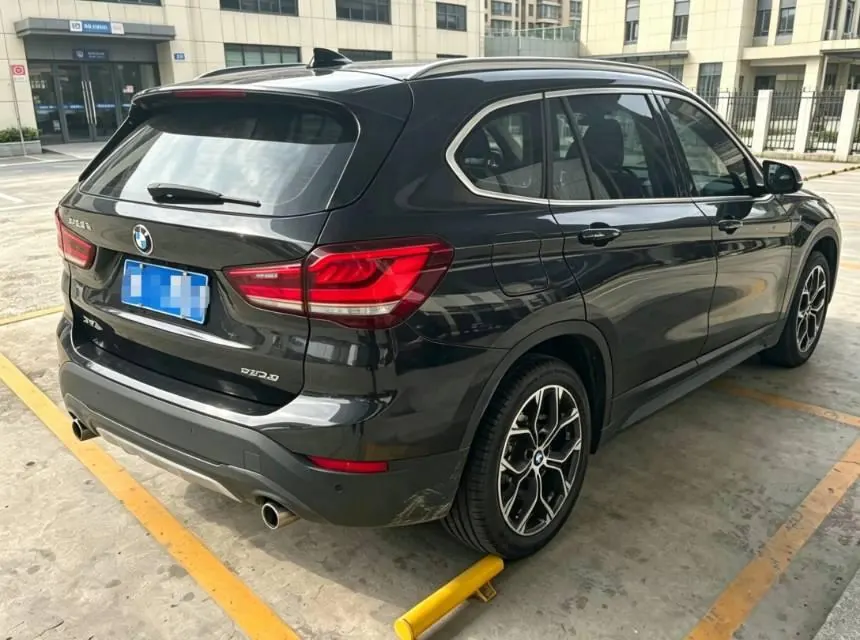 BMW 2022 X1 sDrive25Li 2.0T Leading Automatic Gear 5
