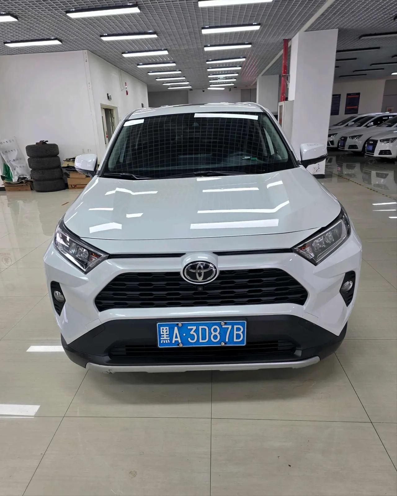 Toyota 2022 RAV4 Rongfeng 2.0 Stepless Four-wheel Drive Fashion Plus Edition Automatic Gear 2