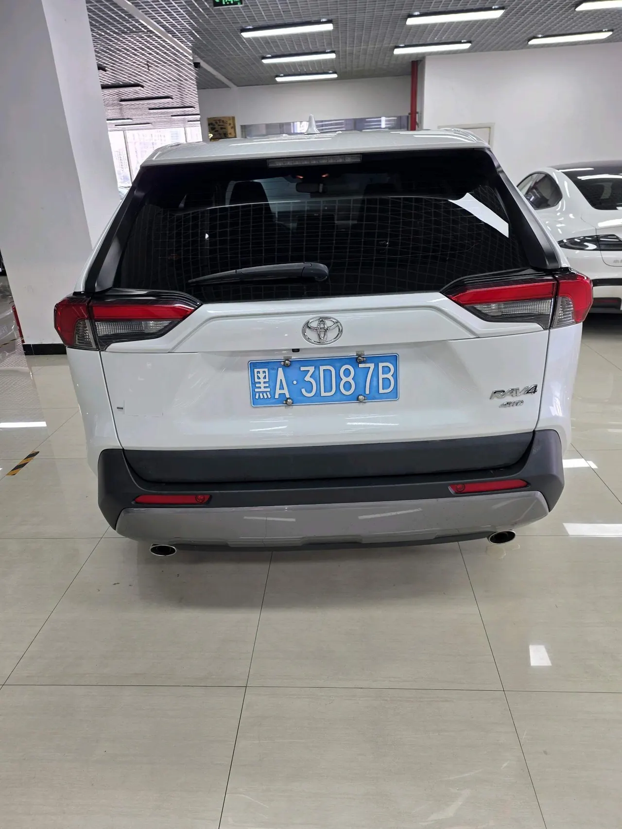 Toyota 2022 RAV4 Rongfeng 2.0 Stepless Four-wheel Drive Fashion Plus Edition Automatic Gear 6