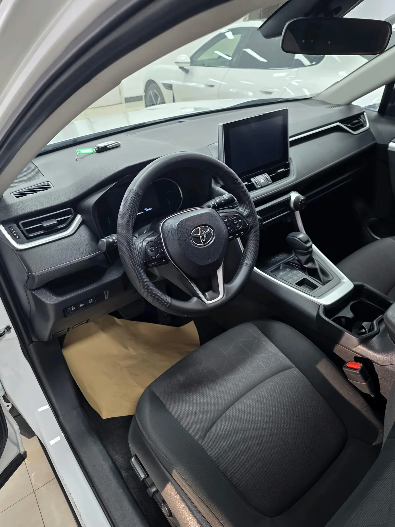 Toyota 2022 RAV4 Rongfeng 2.0 Stepless Four-wheel Drive Fashion Plus Edition Automatic Gear 8