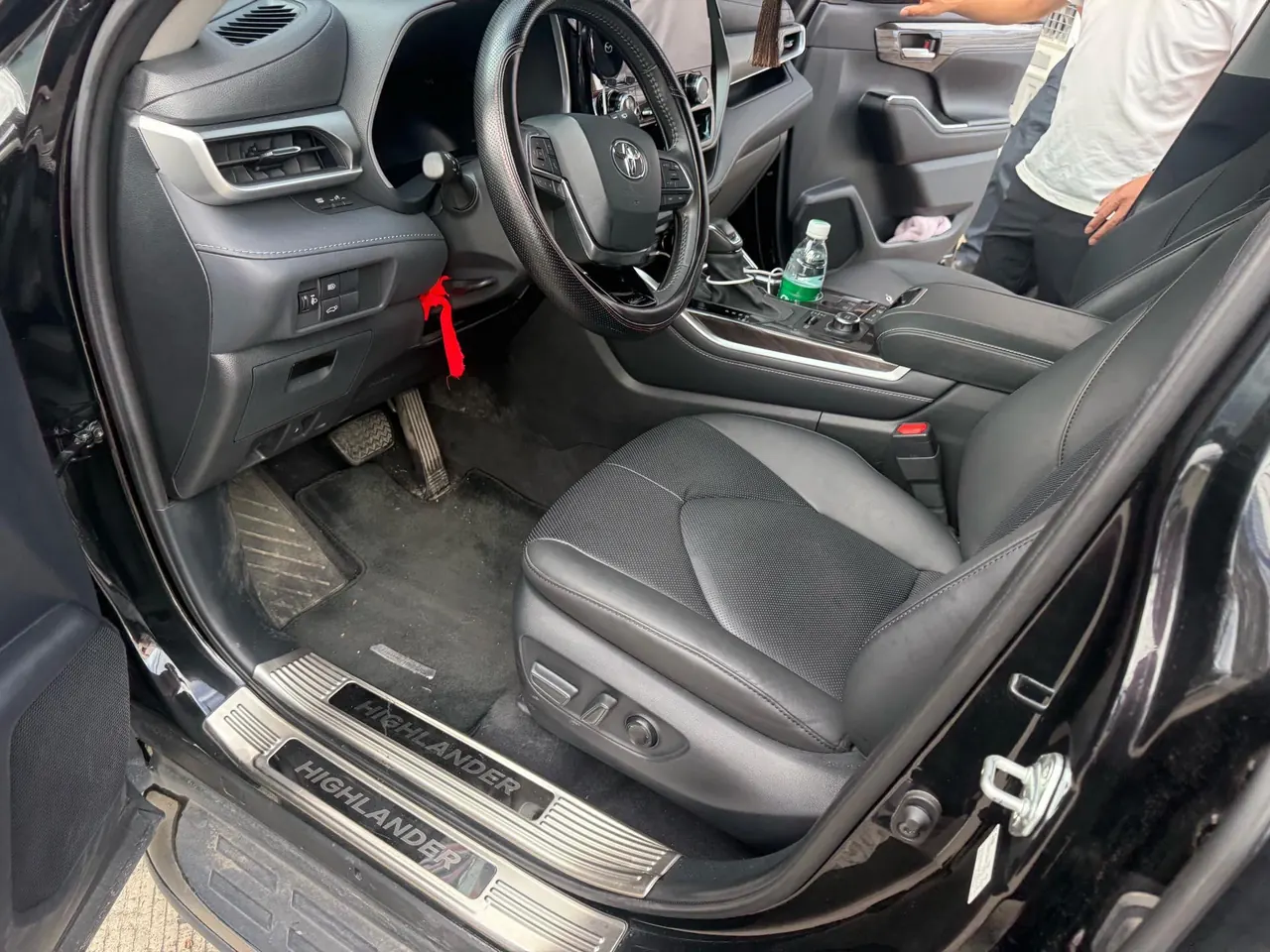 Toyota 2024 Highlander 2.0T 380T 4-wheel drive premium version 7-seat automatic gear 2