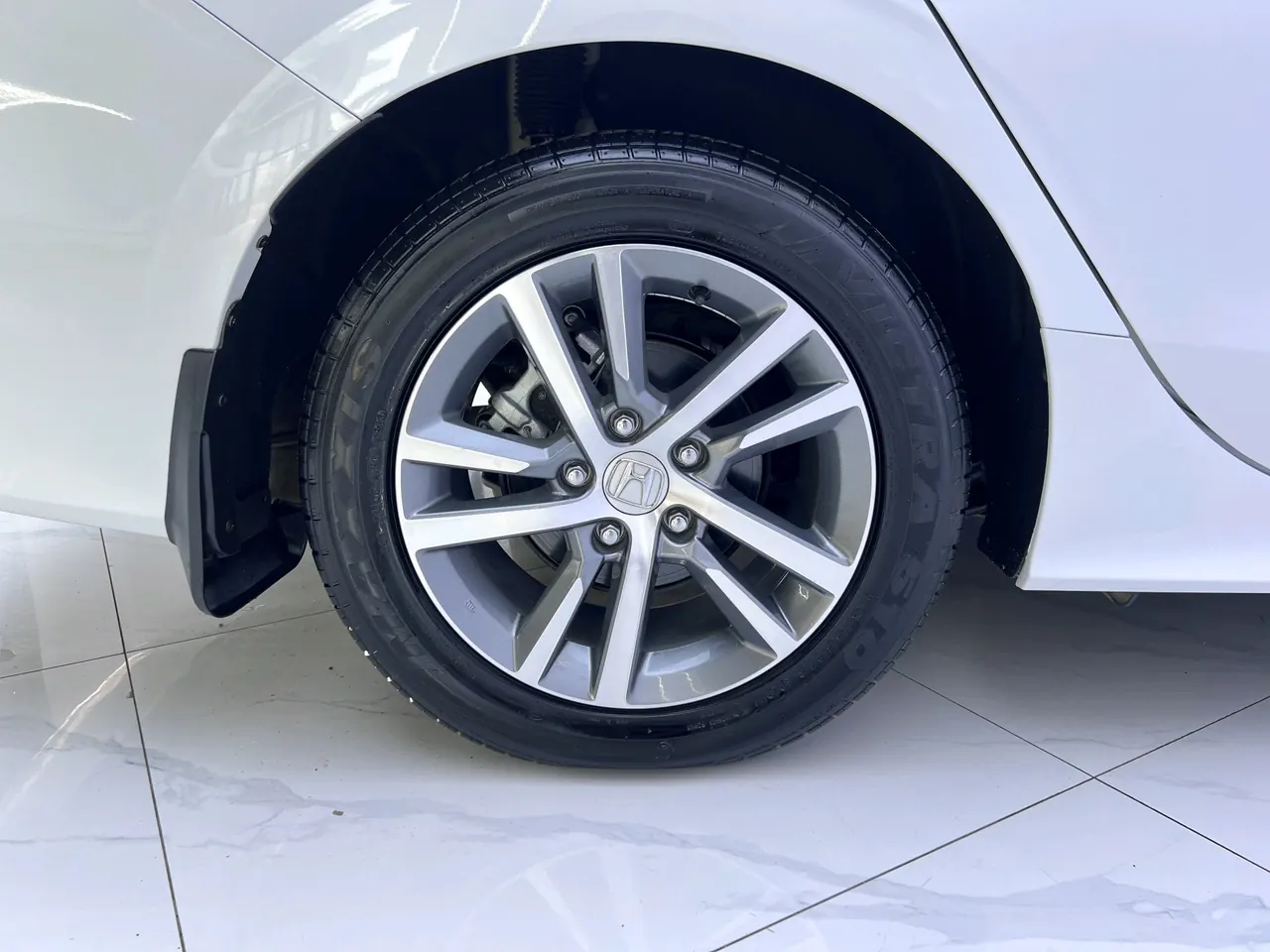 Honda 2022 Civic 1.5T Stepless 180TURBO Shangqing Edition Automatic Gear 17
