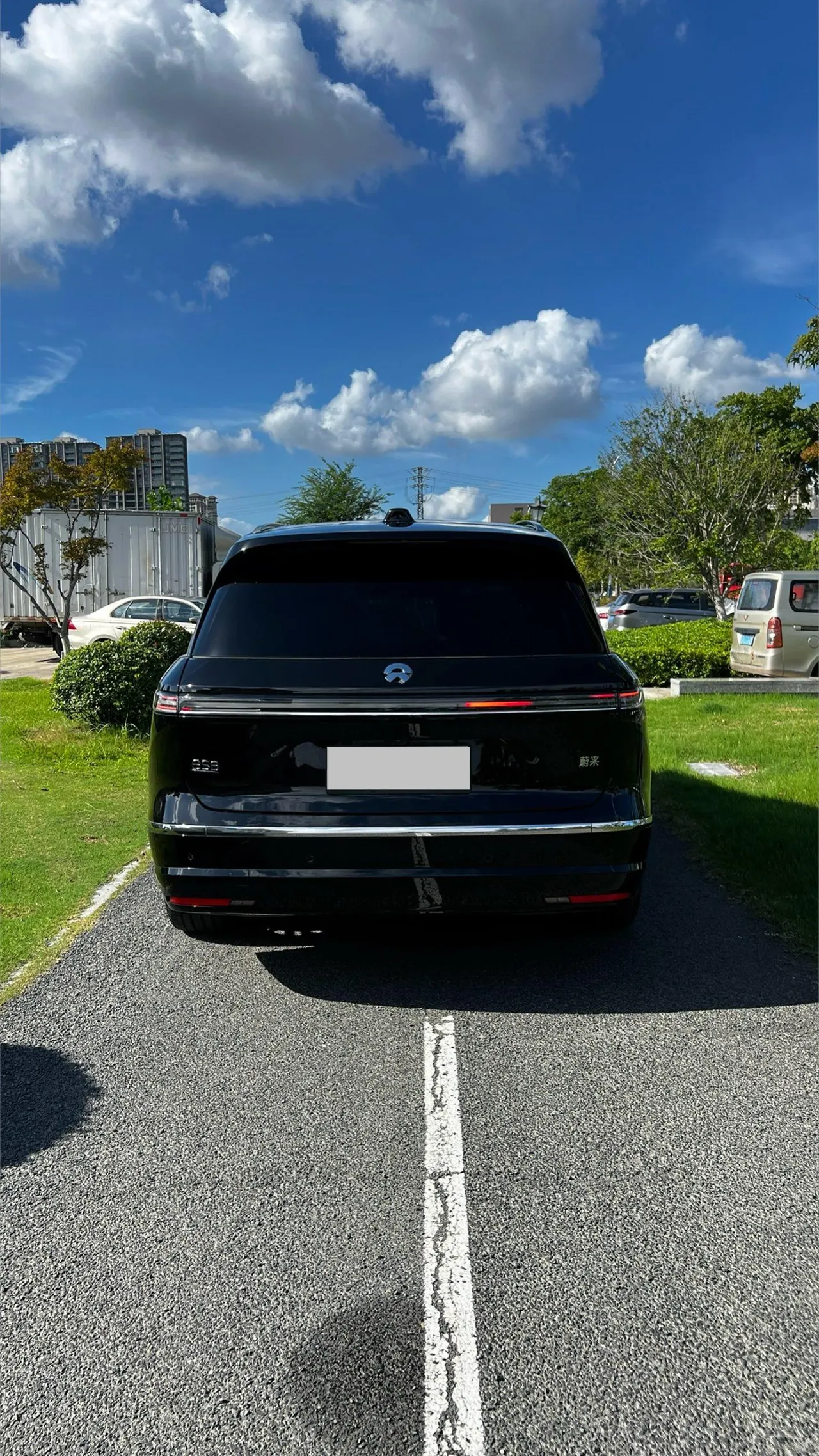 NIO 2026 ES8 6‑Seater Executive Signature Edition Automatic Transmission 10