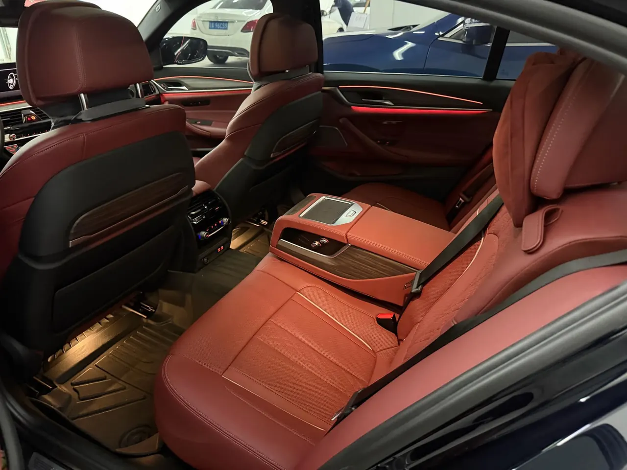 BMW 5 Series 2022 530Li 2.0T Exclusive M Sports Suit (Change 2) Automatic Gear 3
