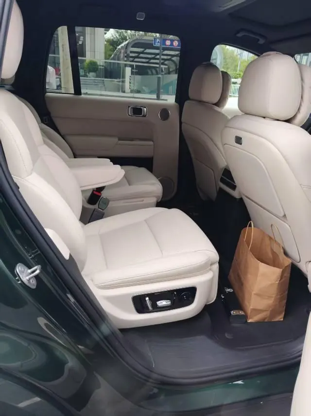 Li 2022 L9 1.5T Max Edition Automatic Gear 3