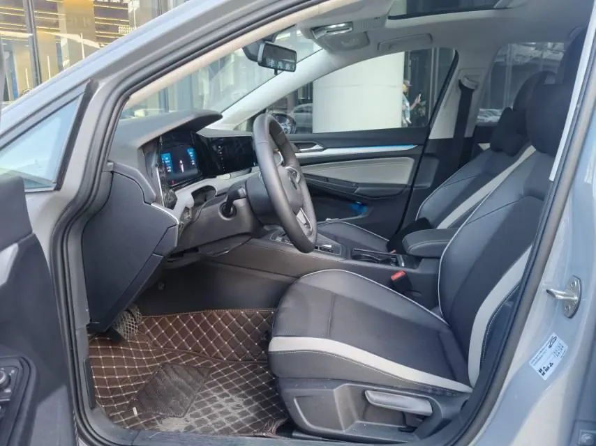 Volkswagen 2023 Golf 8 PRO 1.4TSI 280TSI (facelift) automatic transmission 3
