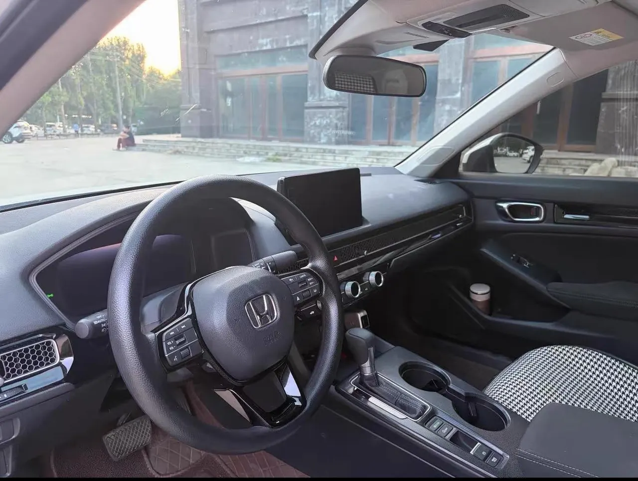 Honda 2022 Civic 1.5T Stepless 240TURBO Dynamic Automatic Gear 3