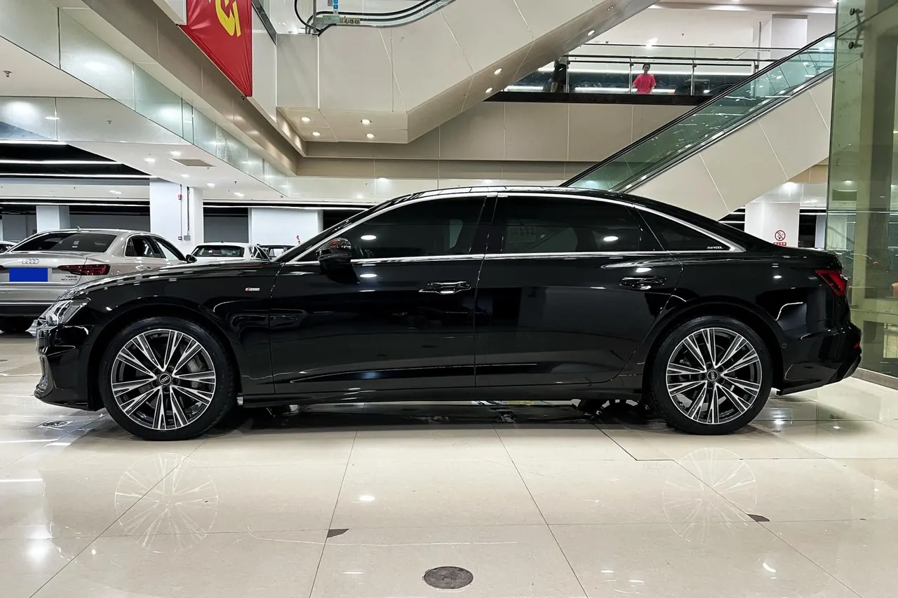 Audi 2022 A6L 48V 3.0TFSI 55TFSI Quattro enjoy dynamic automatic transmission 3