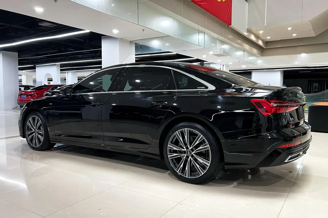Audi 2022 A6L 48V 3.0TFSI 55TFSI Quattro enjoy dynamic automatic transmission 4