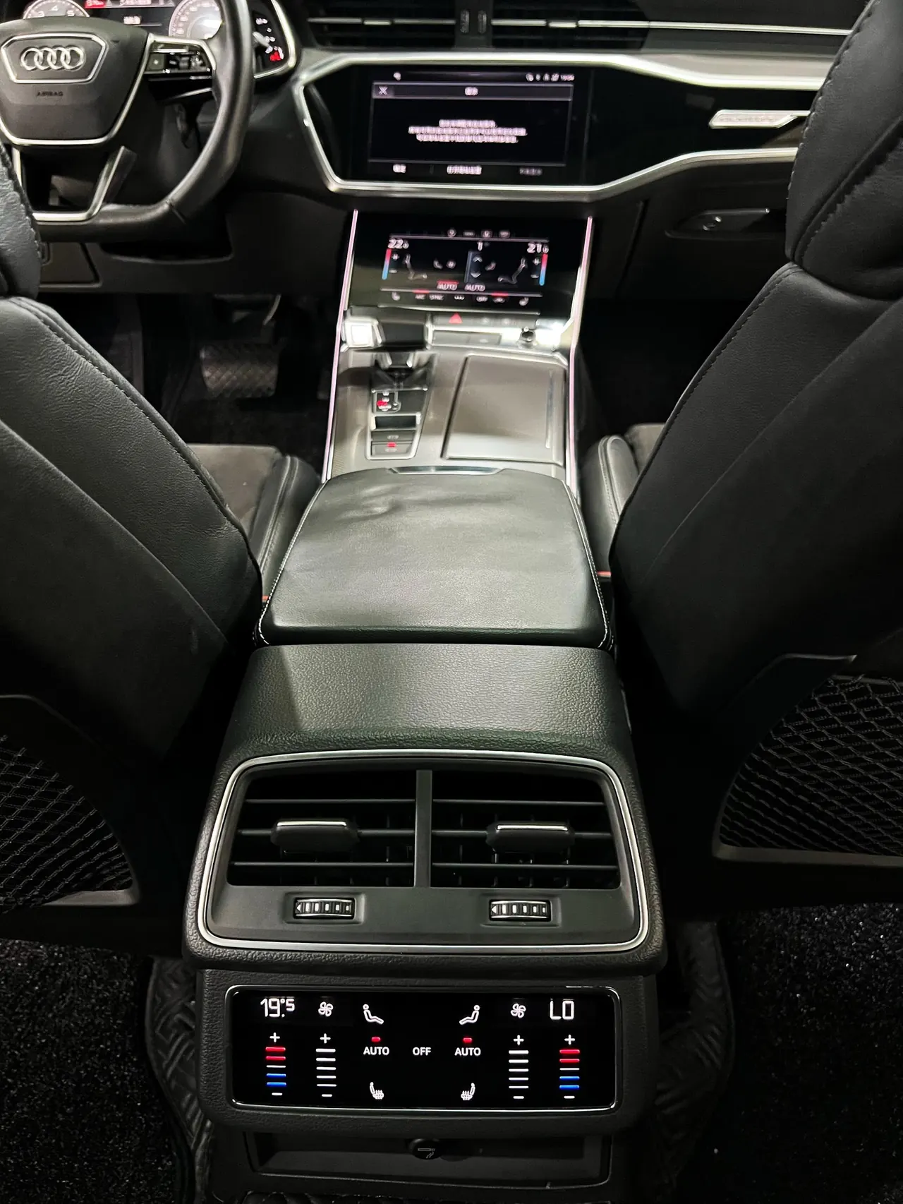 Audi 2022 A6L 48V 3.0TFSI 55TFSI Quattro enjoy dynamic automatic transmission 7
