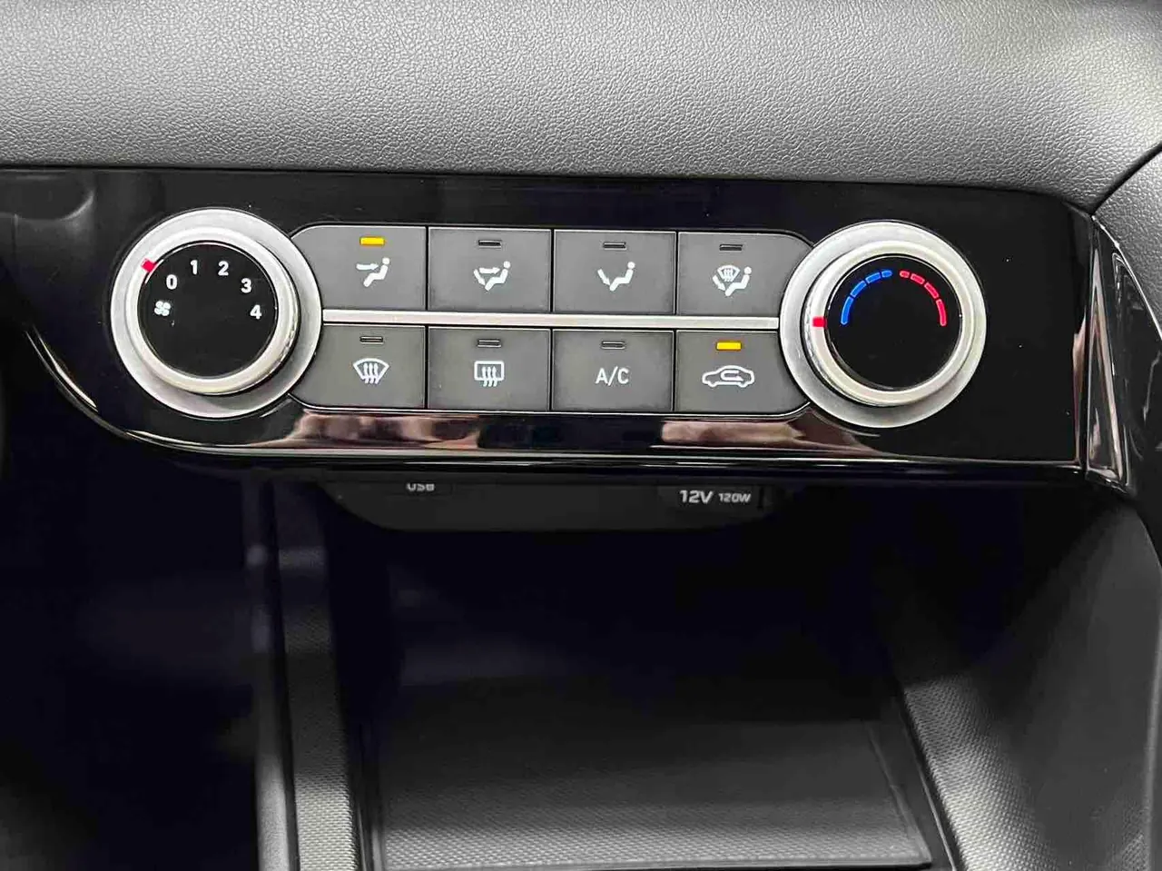 Hyundai 2023 Elantra -3-compartment 1.5 Stepless GLS Leading Edition Automatic Gear 10