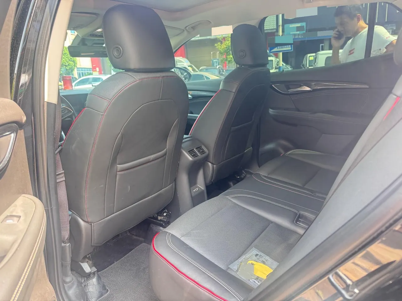 Buick 2022 Angkewei S 48V 2.0T 652T Two-Drive Luxury Automatic Gear 4
