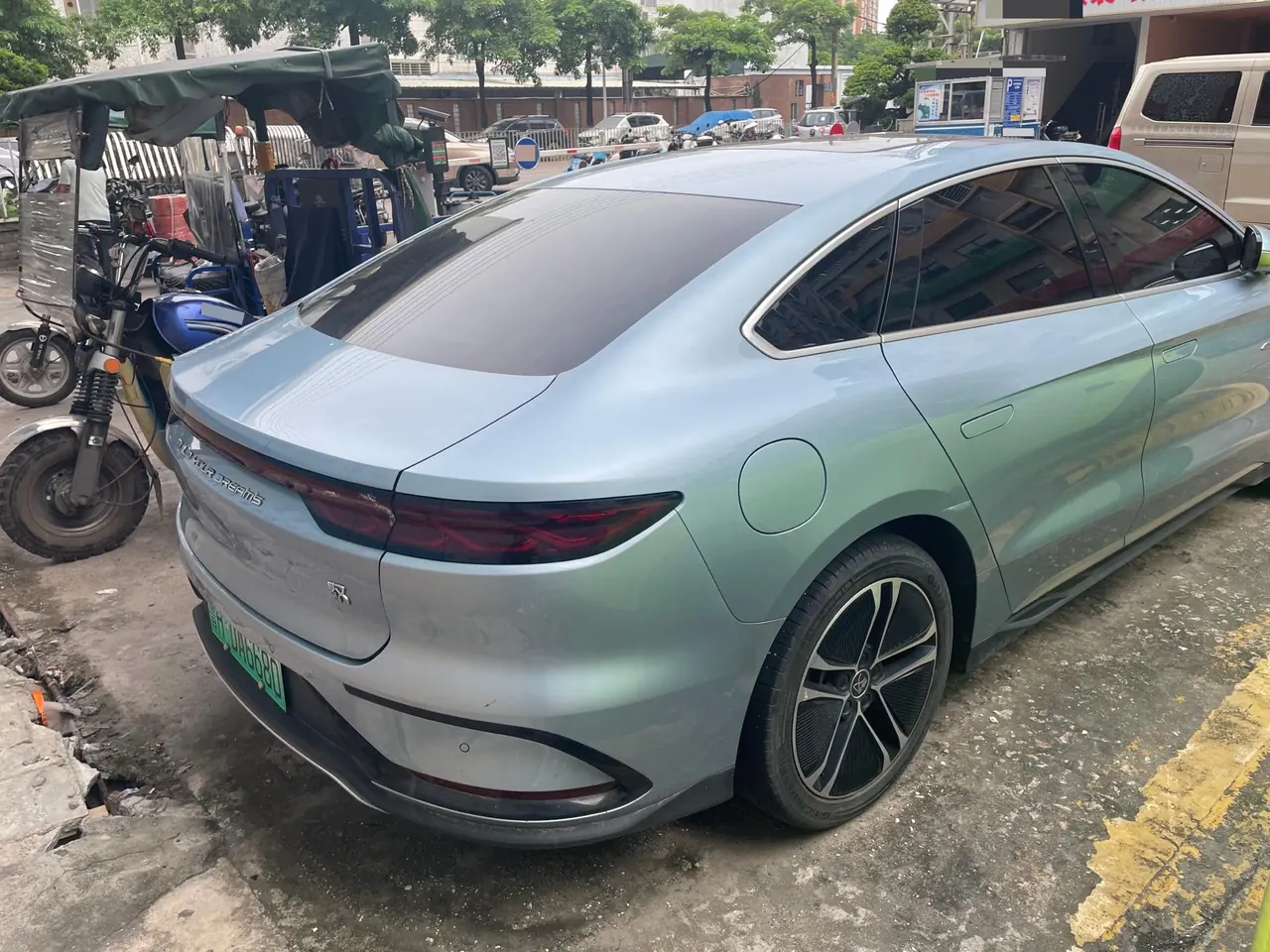 BYD 2023 Han EV 605KM Champion Edition Precursor Honorable Automatic Gear 3