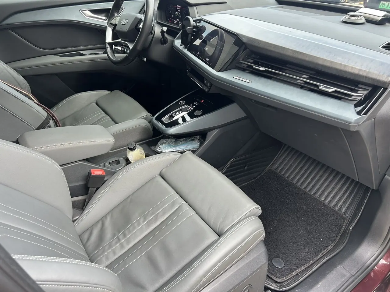 Audi 2022 Q5 e-tron 40-star royal suit automatic gear 5