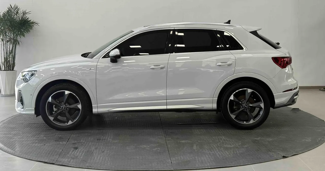 Audi 2022 Q3 1.4TFSI 35TFSI Fashion Dynamic Automatic 4